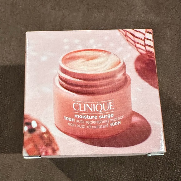 💖🌸 NIB Travel Size Clinique Moisture Surge Gel Moisturizer - Picture 2 of 5